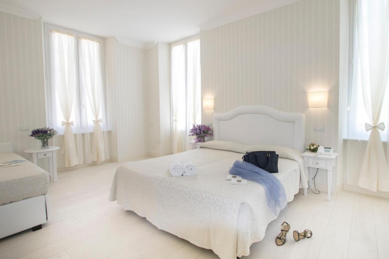 Hotel Nazionale Леванто Екстериор снимка