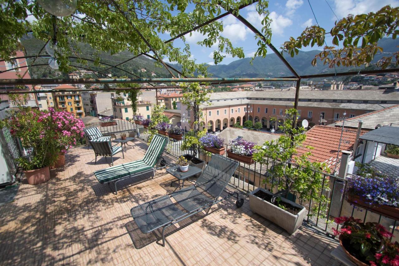 Hotel Nazionale Леванто Екстериор снимка